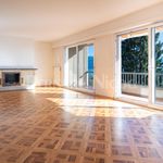 Rent 4 bedroom apartment of 110 m² in Pully