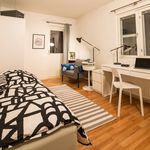 4 huoneen asunto 75 m² kaupungissa Helsinki