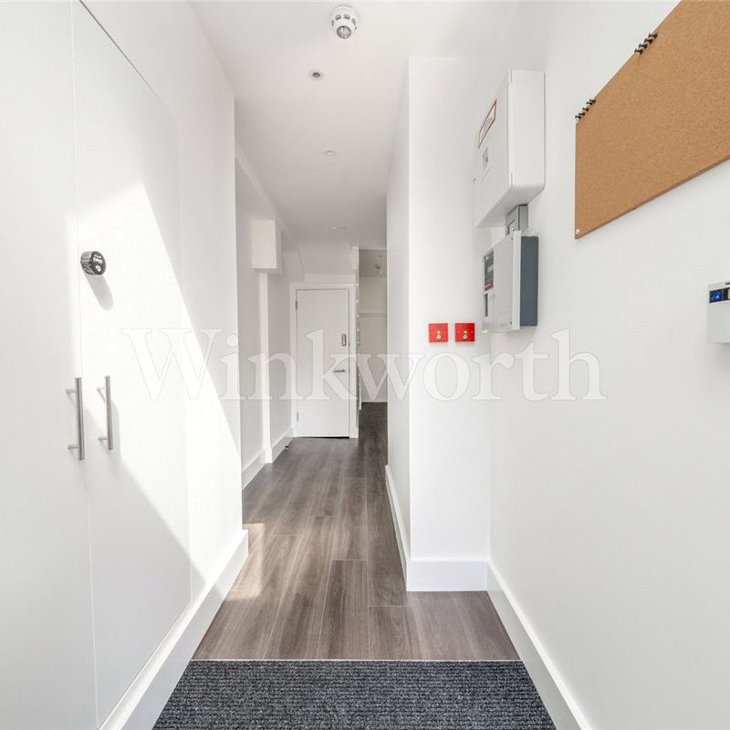 apartment for rent at Golders Green Road, London, NW11, England Childs Hill
