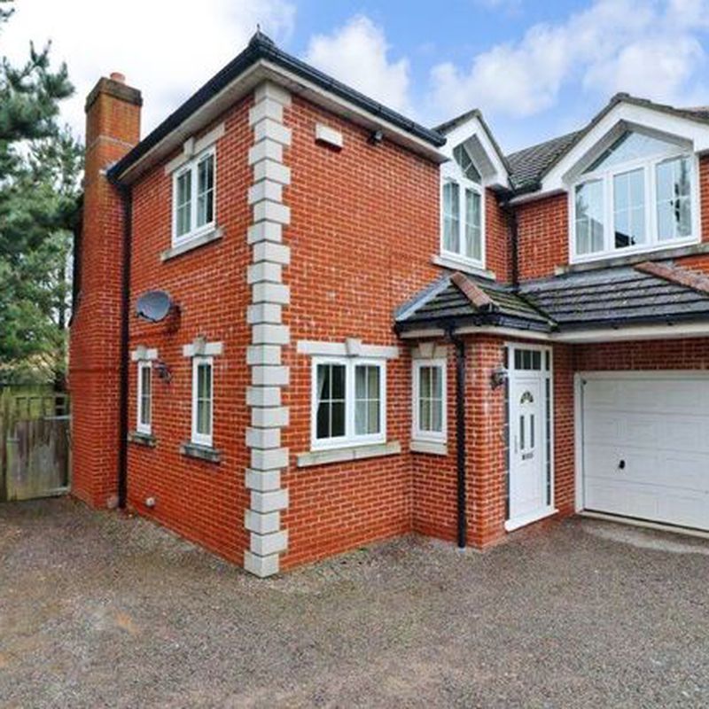 Detached house to rent in Botley Road, Horton Heath, Eastleigh SO50