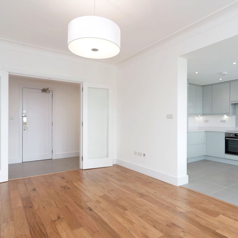apartment for rent at Grove End Gardens, Grove End Road, St John's Wood, London, NW8, England