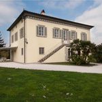 Rent 5 bedroom house of 450 m² in Lucca