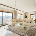 Rent 9 bedroom apartment of 230 m² in Oeiras
