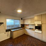 Rent 4 bedroom house in Oakleigh South