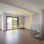 Ενοικίαση 3 υπνοδωμάτιο σπίτι από 150 m² σε Voula