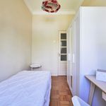 Rent a room of 140 m² in Lisbon