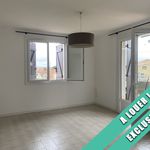 Rent 4 bedroom apartment of 96 m² in Fleurance