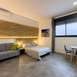 Rent a room of 150 m² in L'Hospitalet de Llobregat