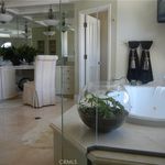 Rent 4 bedroom apartment of 384 m² in Redondo Beach