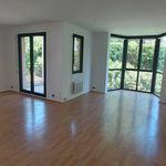 Rent 2 bedroom apartment of 95 m² in Saint-Cloud
