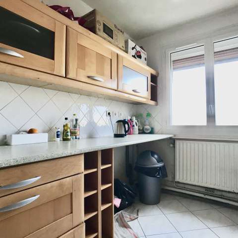 Chambre à louer dans un appartement de 4 chambres à Saint-Denis, Paris Stains