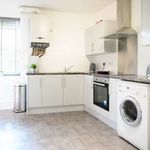 Rent 2 bedroom flat of 70 m² in Manchester