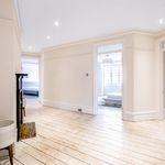Rent 4 bedroom flat of 176 m² in London