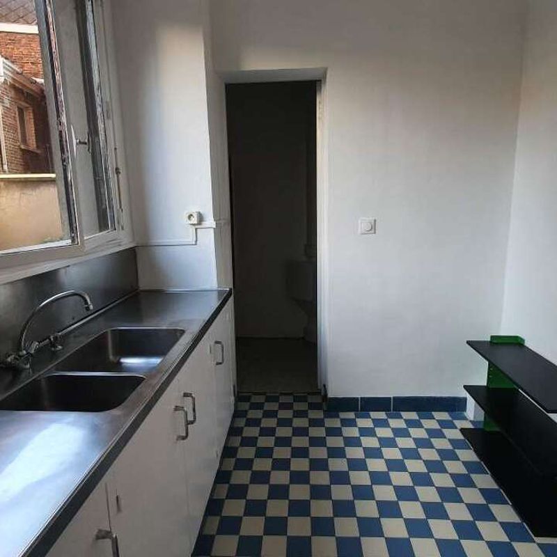 Location appartement 1 pièce 25 m² Valenciennes (59300)