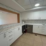 Rent 2 bedroom apartment of 185 m² in Dubai