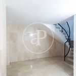 Rent 3 bedroom apartment of 122 m² in valencia
