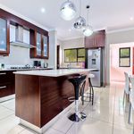 Rent 4 bedroom house of 600 m² in Johannesburg
