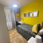 Rent 5 bedroom apartment in Alcalá de Henares