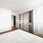 Rent 4 bedroom apartment of 81 m² in Sadirac