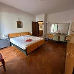 Affitto 5 camera appartamento di 140 m² in Prato