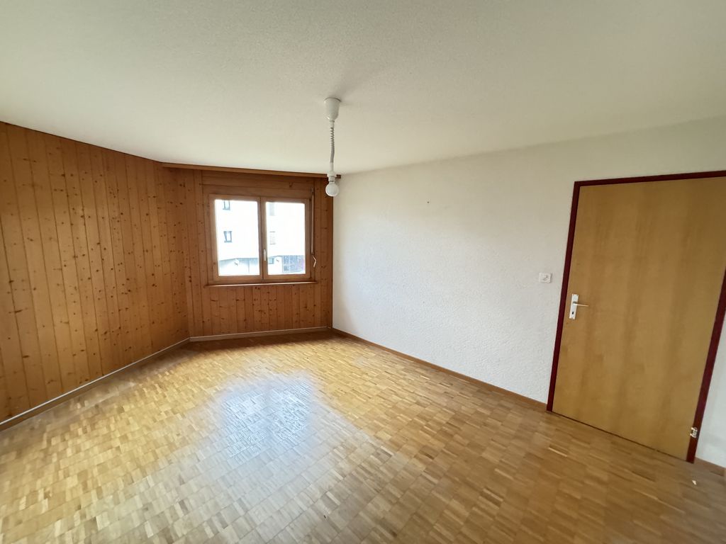 Miete 4 Schlafzimmer wohnung von 90 m² in Porrentruy