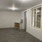 Appartement de 98 m² avec 4 chambre(s) en location à Barbezieux-Saint-Hilaire