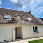 Rent 6 bedroom house of 131 m² in Boissise-le-Roi
