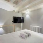 Rent a room of 90 m² in Lyon