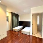 Rent 2 bedroom house of 285 m² in Wang Thonglang