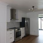 Rent 2 bedroom apartment of 170 m² in Macomb