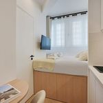 Rent 1 bedroom apartment of 12 m² in Paris