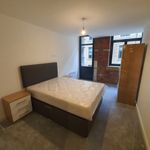 Rent 2 bedroom flat in Bradford