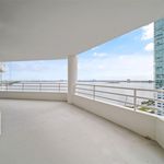 Rent 2 bedroom apartment of 1398 m² in Miami