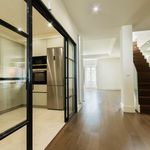 Alquilo 3 dormitorio apartamento de 210 m² en Madrid