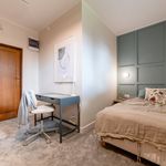 Wynajmij 2 sypialnię apartament z 36 m² w Łódź