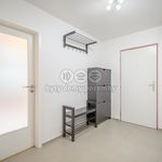 Pronajměte si 4 ložnic/e byt o rozloze 79 m² v Kladno