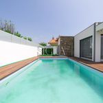 Rent 4 bedroom house of 419 m² in São Félix da Marinha