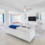 Rent 4 bedroom apartment of 2023 m² in Wilton Manors