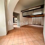 Affitto 1 camera appartamento di 140 m² in Naples
