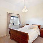 Rent 6 bedroom house in Haywards Heath