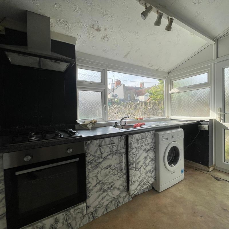 2 bedroom property to let in Coed Cae Street, Grangetown, Cardiff - £750 pcm