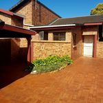 Rent 3 bedroom house of 450 m² in uMhlathuze