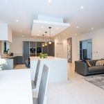 Rent 7 bedroom house in Croydon