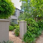 Rent 3 bedroom house of 147 m² in Canberra