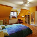 Rent a room of 160 m² in Schaarbeek