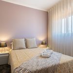 Rent 1 bedroom house of 70 m² in Vila Nova de Gaia