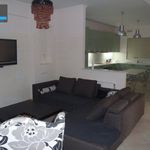 Rent 5 bedroom apartment of 380 m² in  Ρίο