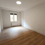 Rent 4 bedroom apartment of 133 m² in Pamplona