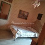 Affitto 5 camera appartamento di 130 m² in Taranto