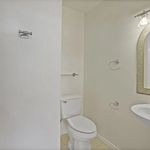 Rent 3 bedroom apartment of 127 m² in Burbank
